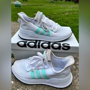 Women Adidas White and mint running shoes
